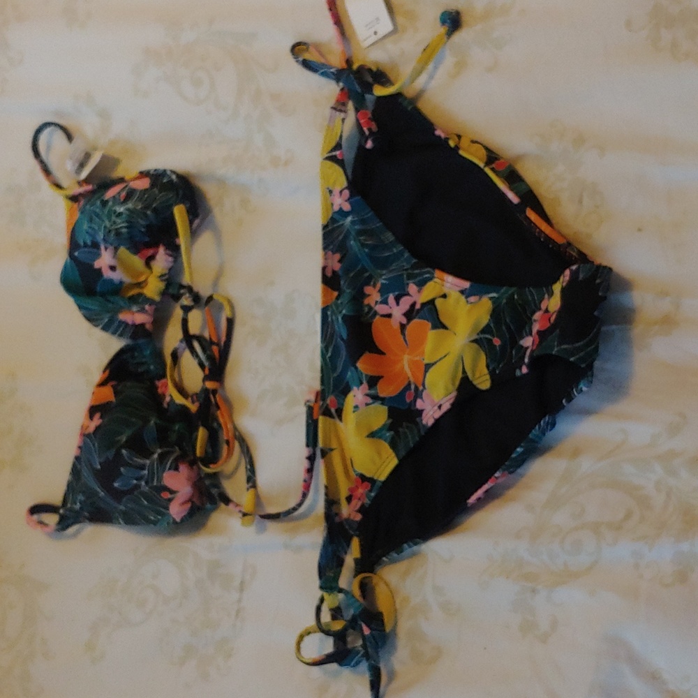 2 pc bikini swimsuit